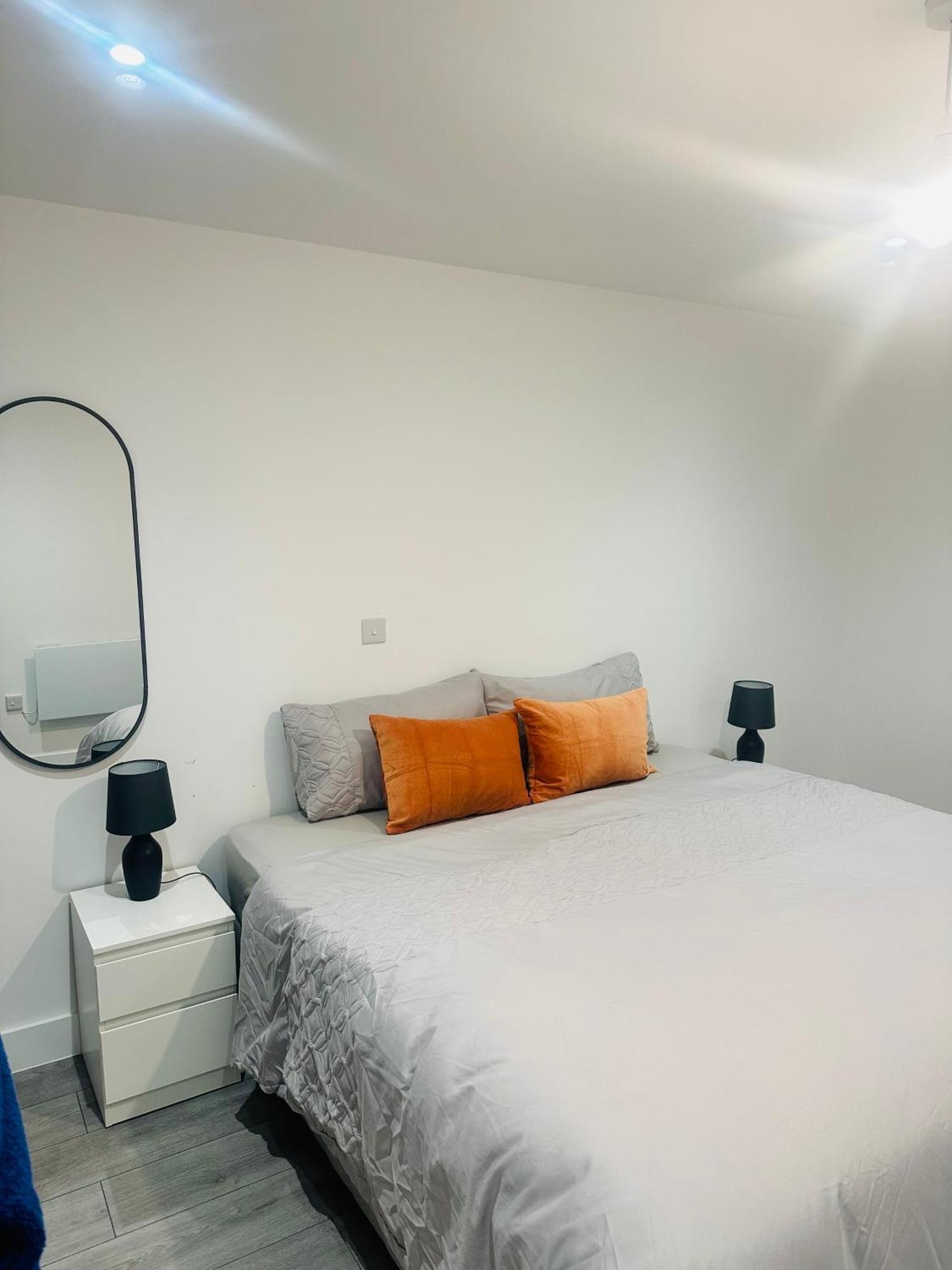 Hemel Apartments - Home Away Hemel Hempstead Bagian luar foto